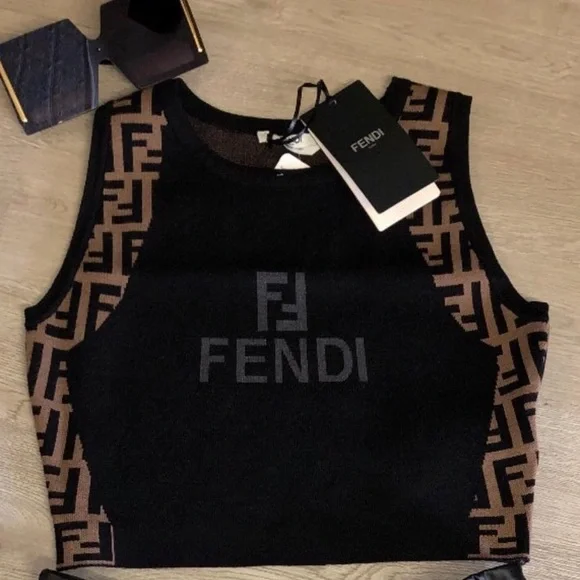 RARE fendi roma knit crop top - Picture 2 of 6